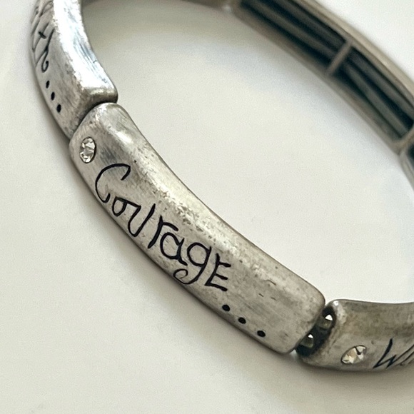 free 🆓 with purchase! - Picture 11 of 15